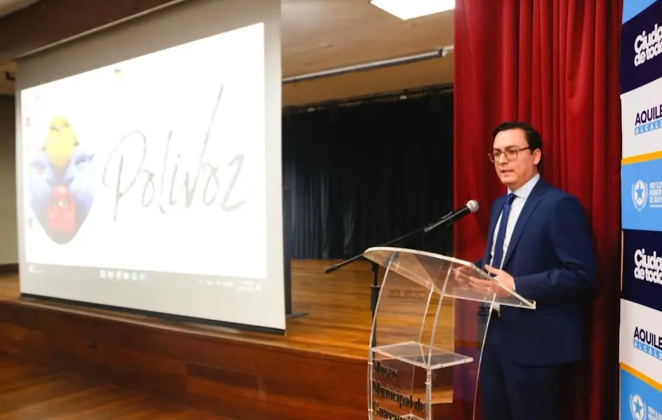 Presentación oficial de POLIVOZ en Guayaquil